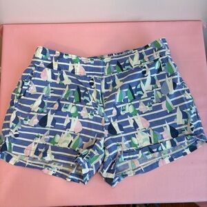 Vineyard Vines Blue and Green Geometric Women's Shorts Size 4